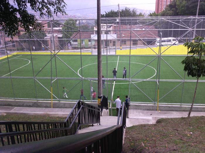 Construcción y Adecuación de Canchas -  Medellín, Antioquia.